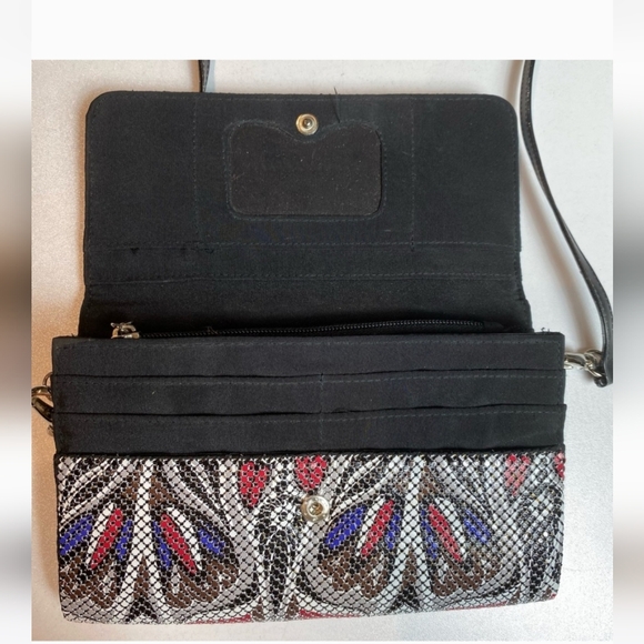 VGC❤️🤍💙Whiting & Davis Crossbody! - Picture 12 of 17